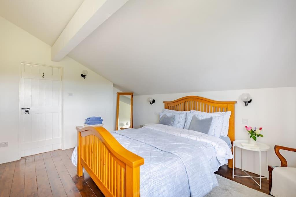 Rhos Y Bel Cottage Angelsey Llangadwaladr  エクステリア 写真