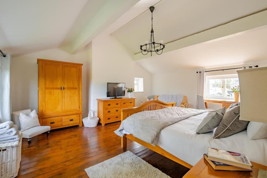 Rhos Y Bel Cottage Angelsey Llangadwaladr  エクステリア 写真